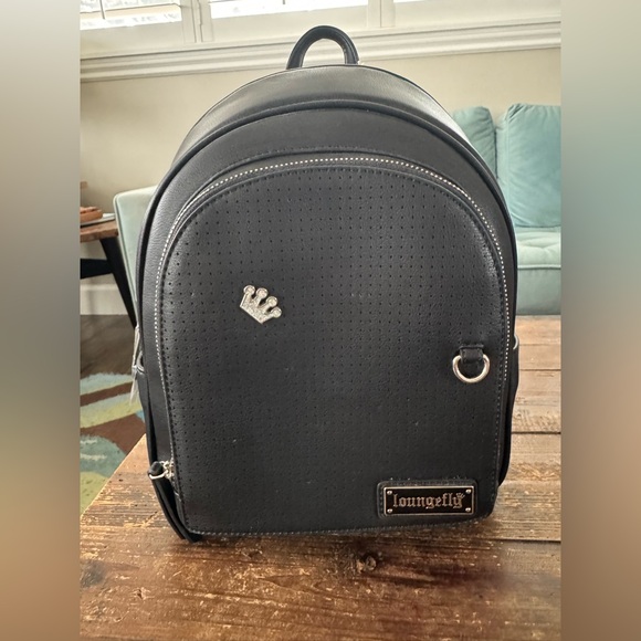 SOLD-NEW! Loungefly Pin Trader Mini Backpack - Picture 6 of 10